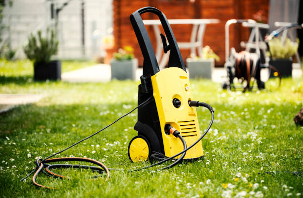Best Roof Washing  in Jamestown, NY